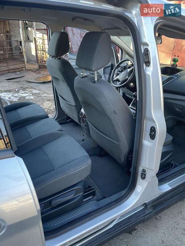 Минивэн Ford C-Max 2012 в Кривом Роге фото 24 Минивэн Ford C-Max 2012 в Кривом Роге