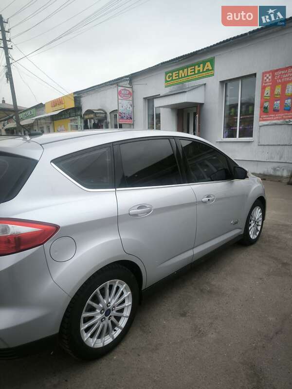 Мінівен Ford C-Max 2015 в Чернігові