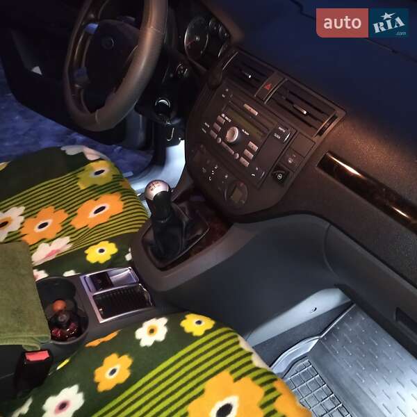 Минивэн Ford C-Max 2006 в Ромнах