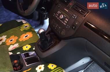 Минивэн Ford C-Max 2006 в 