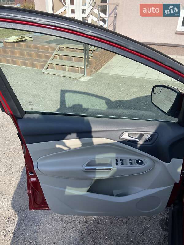 Минивэн Ford C-Max 2013 в Луцке