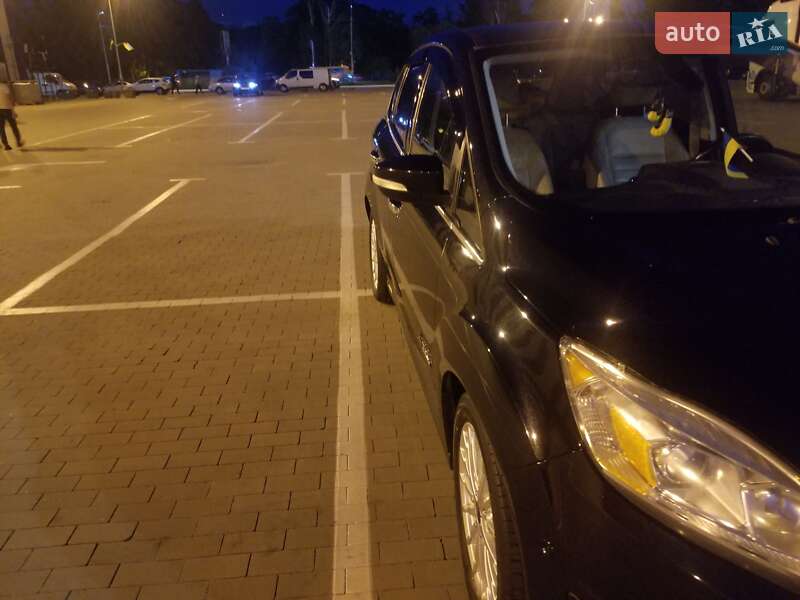 Минивэн Ford C-Max 2013 в Киеве