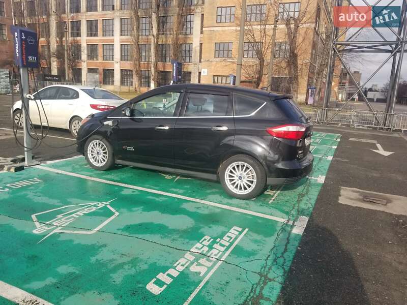 Минивэн Ford C-Max 2013 в Киеве
