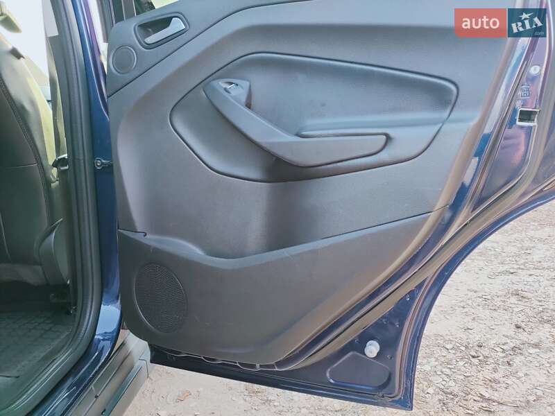 Минивэн Ford C-Max 2017 в Киеве фото 20 Минивэн Ford C-Max 2017 в Киеве