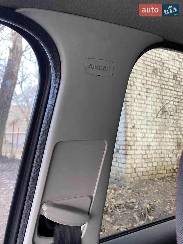 Мінівен Ford C-Max 2010 в Тернополі фото 32 Мінівен Ford C-Max 2010 в Тернополі