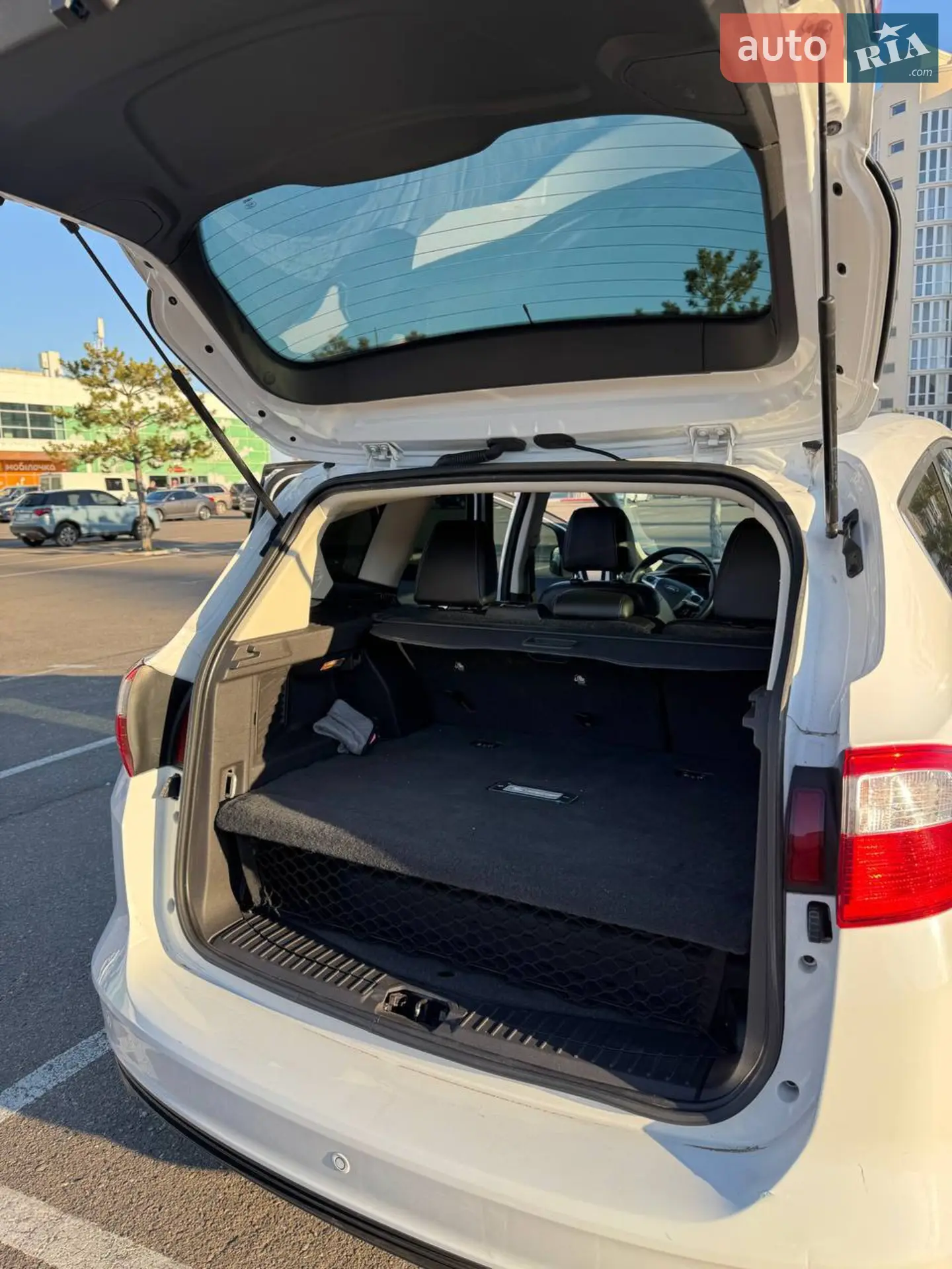 2016 Ford C-MAX - мініатюра 16
