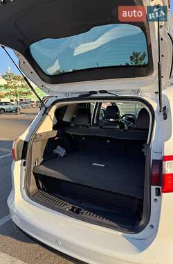 Минивэн Ford C-Max 2016 в 