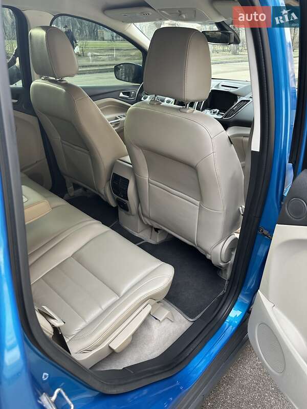 Минивэн Ford C-Max 2015 в Каменском