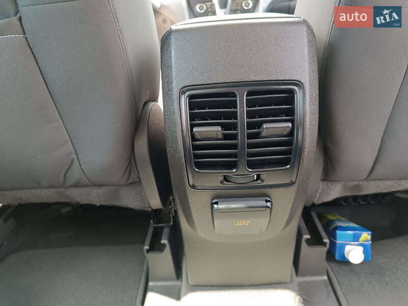 Минивэн Ford C-Max 2012 в Олевске