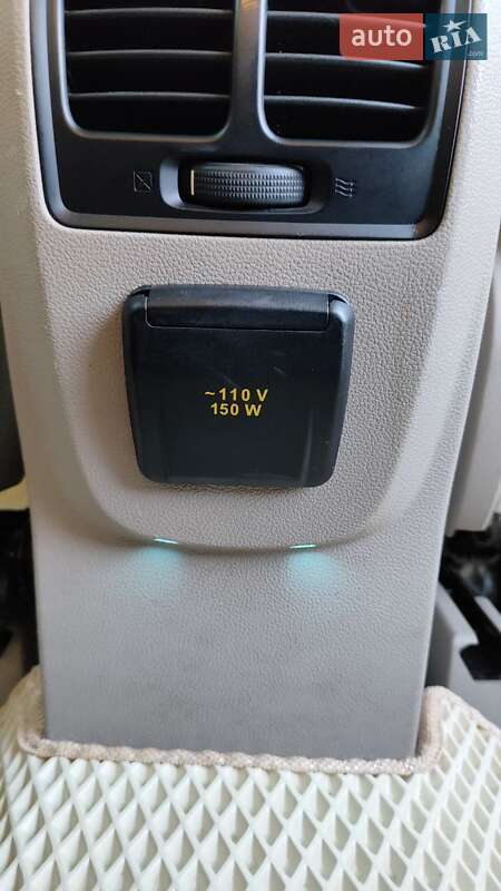 Мінівен Ford C-Max 2015 в Чернівцях