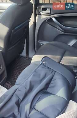 Минивэн Ford C-Max 2010 в 