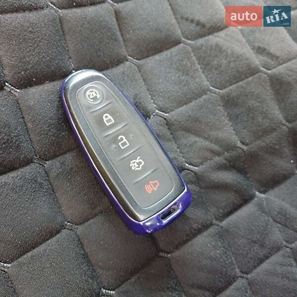 Минивэн Ford C-Max 2015 в Бородянке