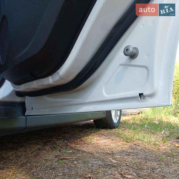 Минивэн Ford C-Max 2015 в Бородянке