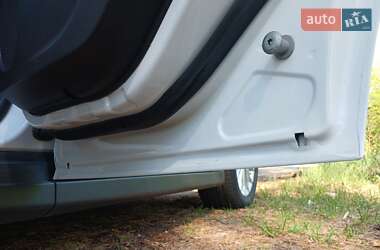 Мінівен Ford C-Max 2015 в 