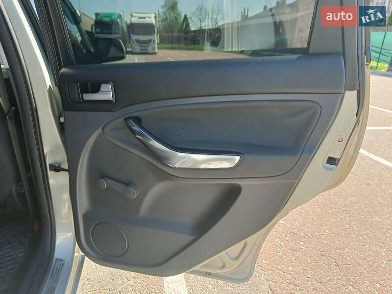 Минивэн Ford C-Max 2009 в Львове
