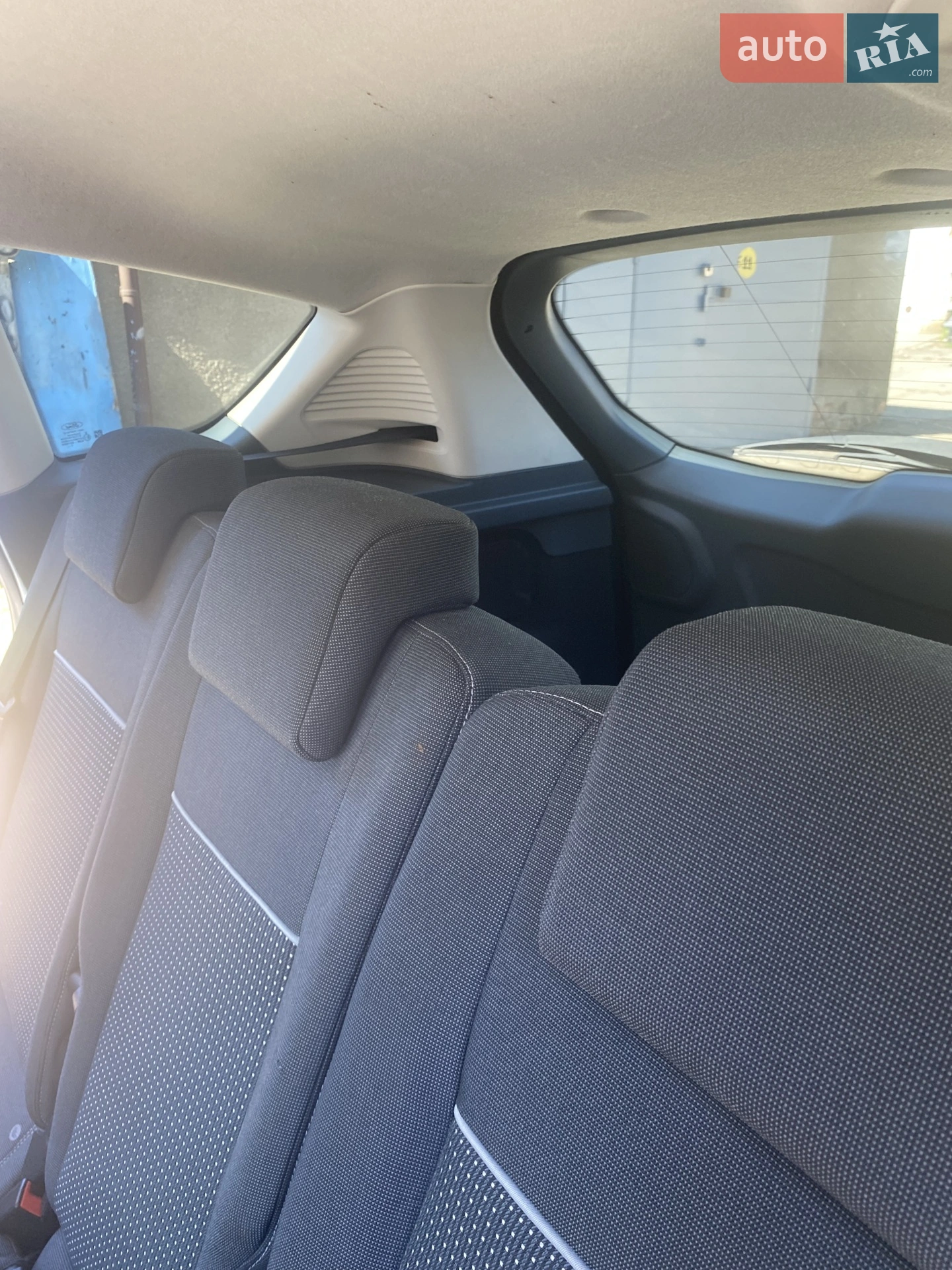 2013 Ford C-MAX - мініатюра 75