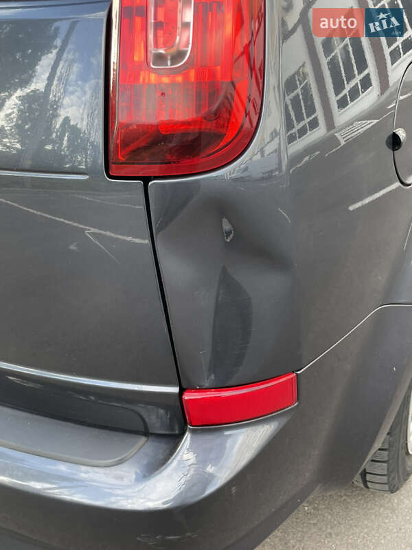 Минивэн Ford C-Max 2010 в Вишневом фото 7 Минивэн Ford C-Max 2010 в Вишневом