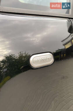 Мінівен Ford C-Max 2009 в 