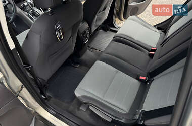 Минивэн Ford C-Max 2016 в 