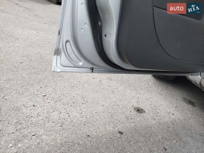 Мінівен Ford C-Max 2004 в Запоріжжі