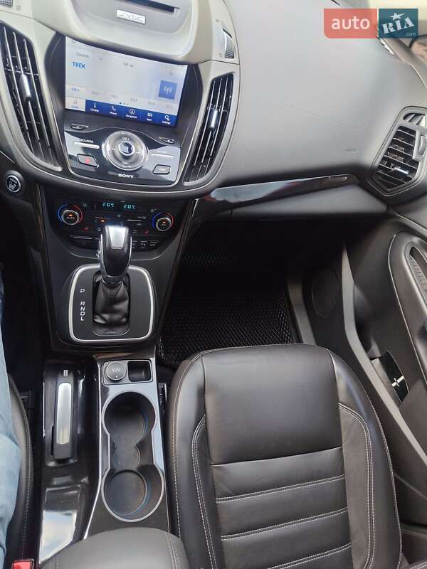 Мінівен Ford C-Max 2017 в Рівному