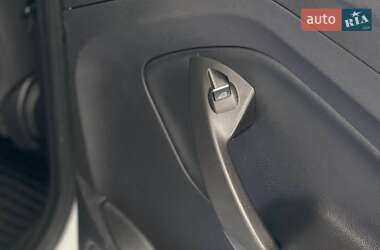 Минивэн Ford C-Max 2015 в 