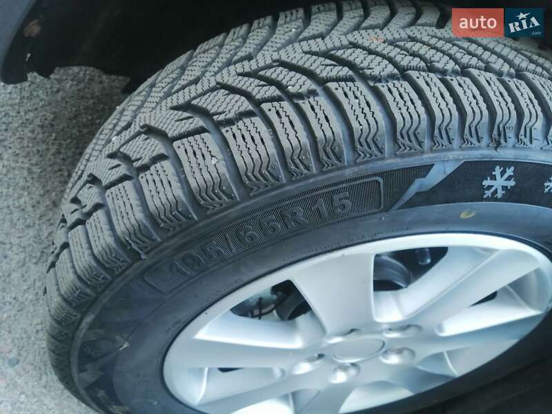 Мінівен Ford C-Max 2009 в Києві фото 58 Мінівен Ford C-Max 2009 в Києві