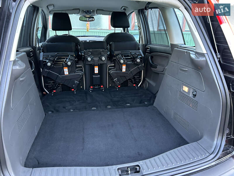 Минивэн Ford C-Max 2009 в Полтаве