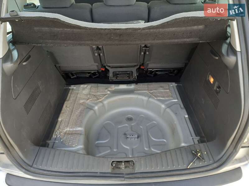 Минивэн Ford C-Max 2005 в Днепре фото 6 Минивэн Ford C-Max 2005 в Днепре