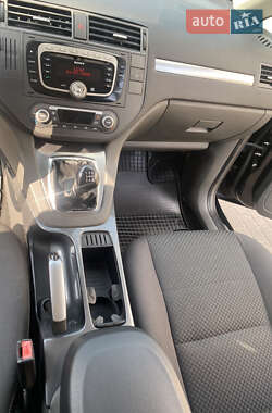 Минивэн Ford C-Max 2009 в 