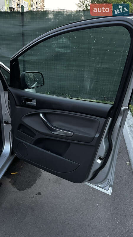 Мінівен Ford C-Max 2009 в Києві