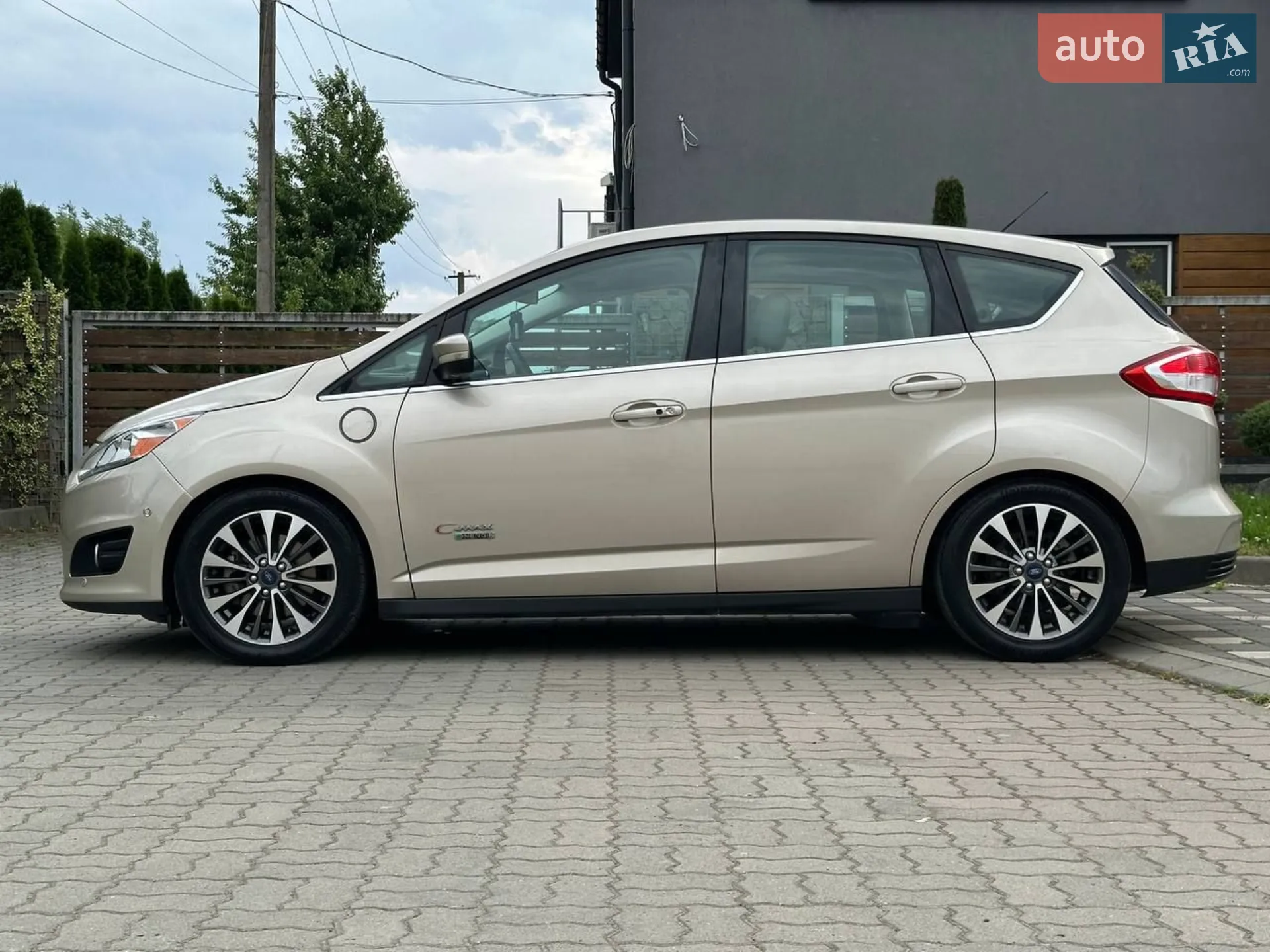 2016 Ford C-MAX - мініатюра 19