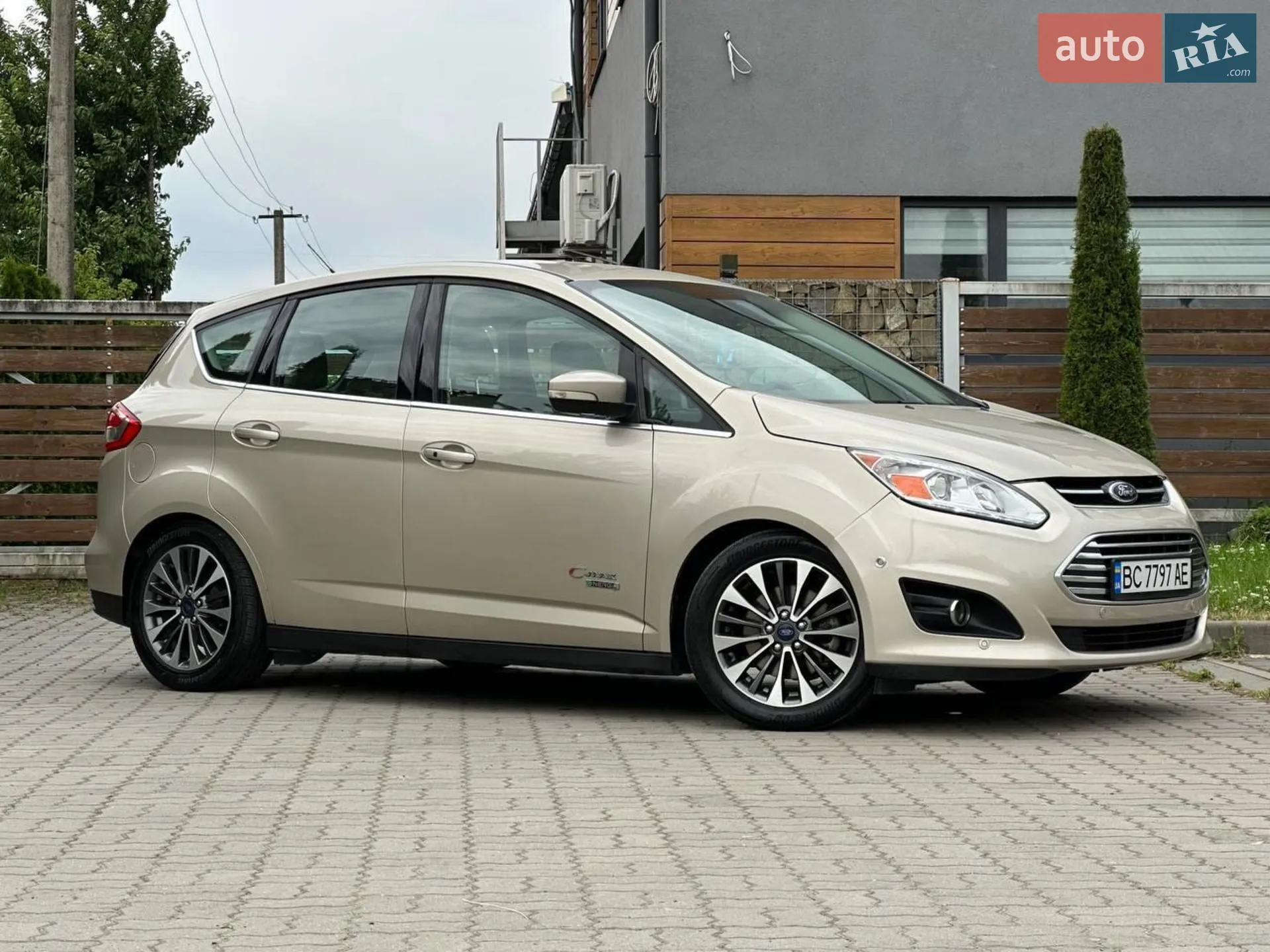2016 Ford C-MAX - мініатюра 30