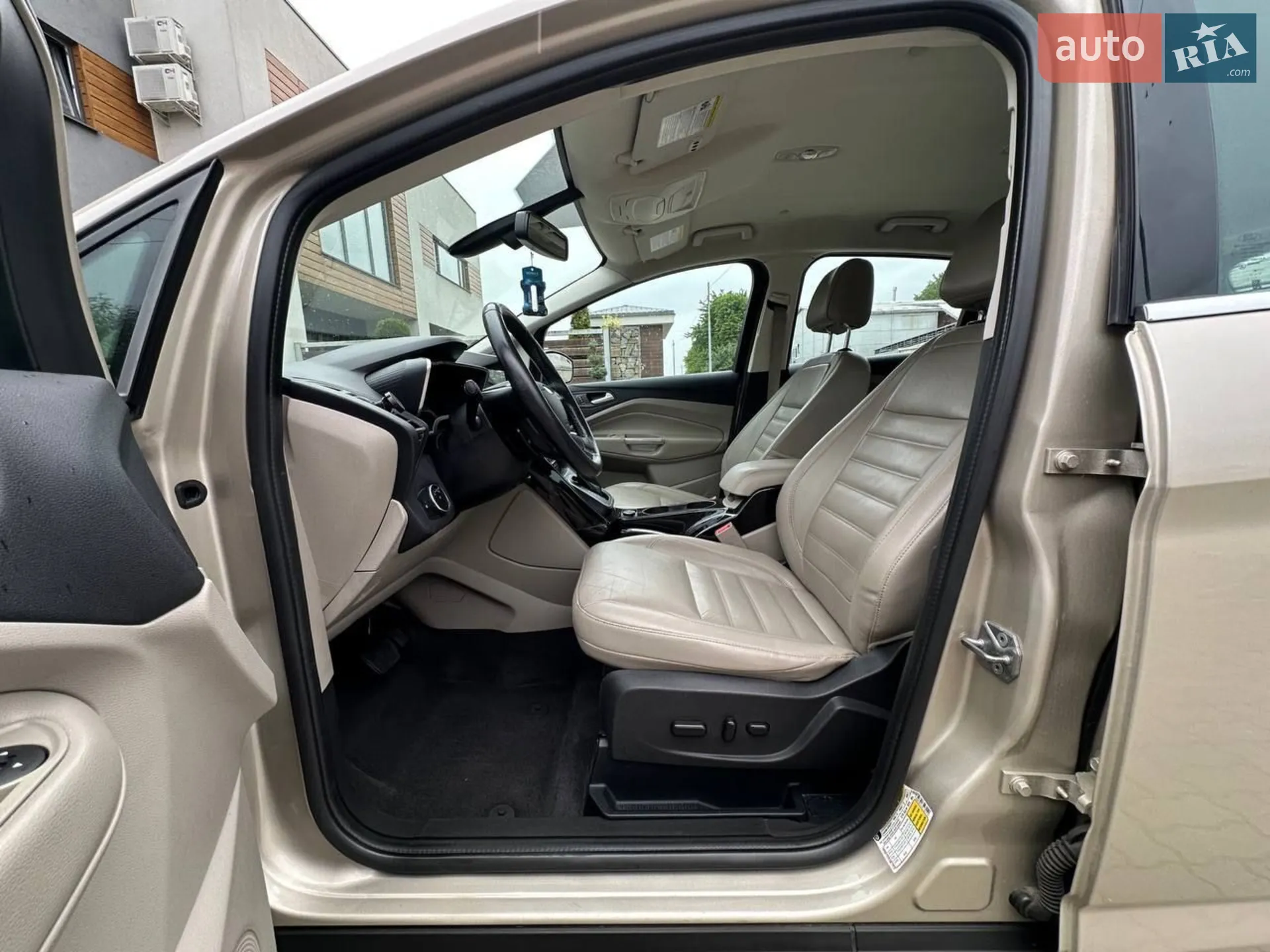 2016 Ford C-MAX - мініатюра 73