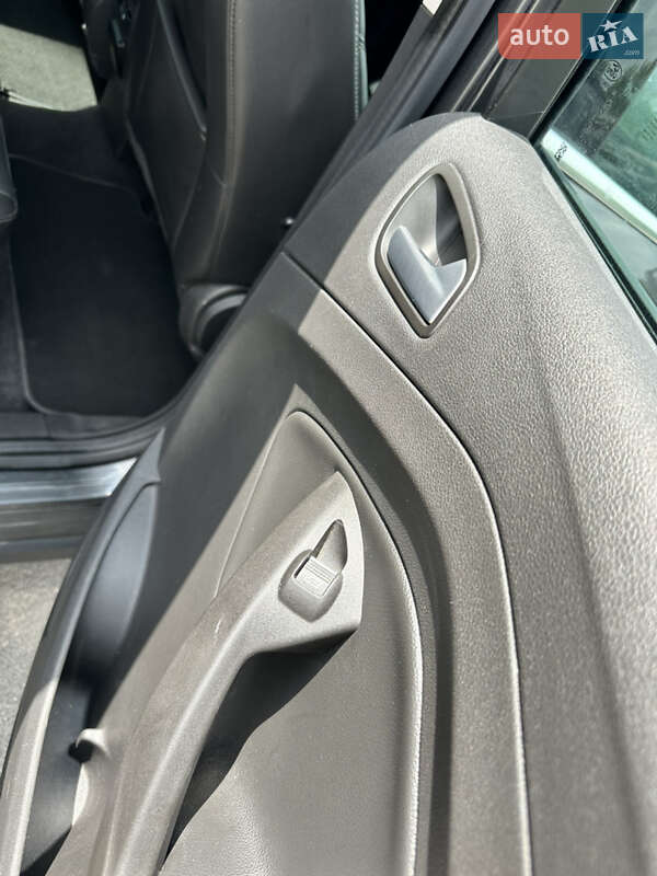 Минивэн Ford C-Max 2016 в Киеве