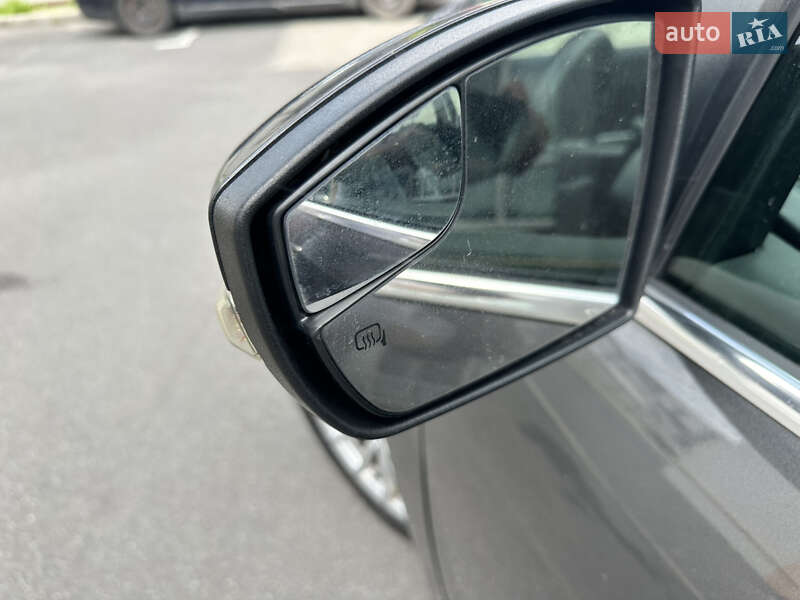 Минивэн Ford C-Max 2016 в Киеве