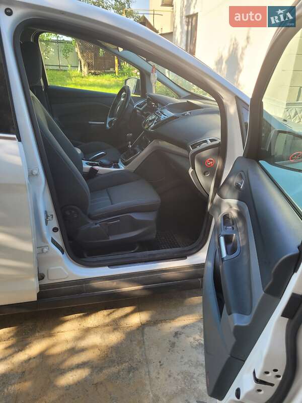 Мінівен Ford C-Max 2011 в Герці фото 8 Мінівен Ford C-Max 2011 в Герці