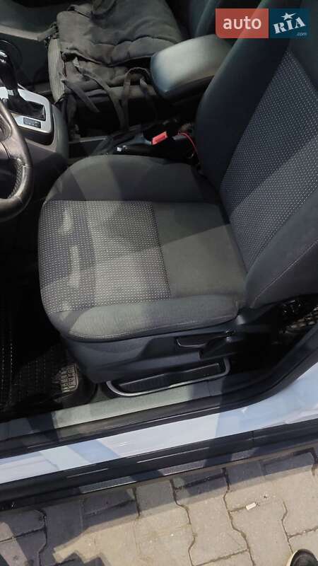 Мінівен Ford C-Max 2011 в Чернівцях фото 18 Мінівен Ford C-Max 2011 в Чернівцях