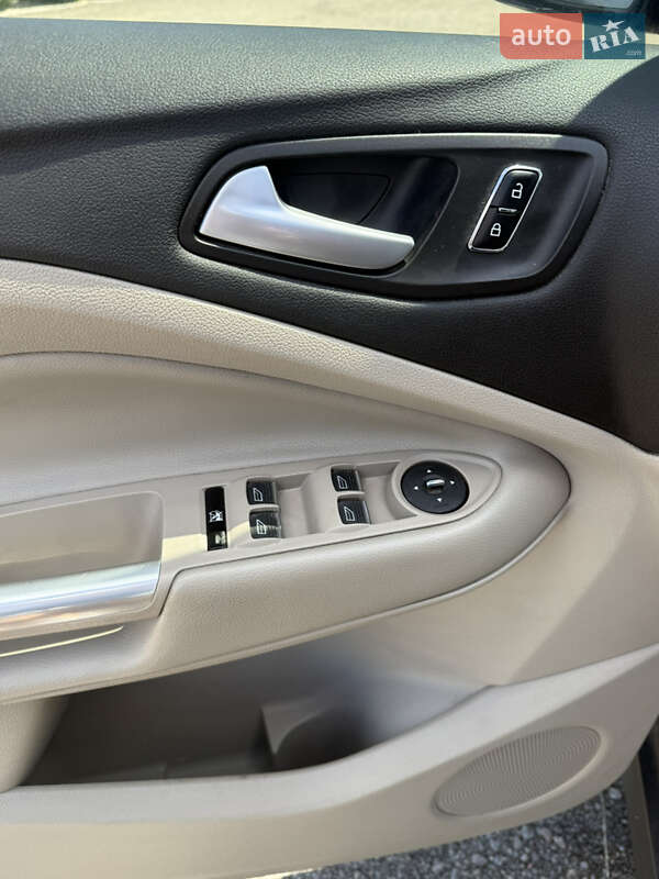 Минивэн Ford C-Max 2013 в Киеве