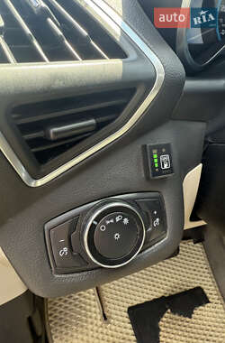 Минивэн Ford C-Max 2013 в 