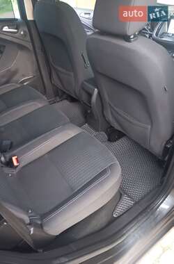 Мінівен Ford C-Max 2017 в 