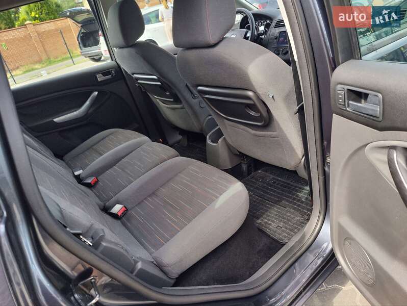 Минивэн Ford C-Max 2009 в Луцке