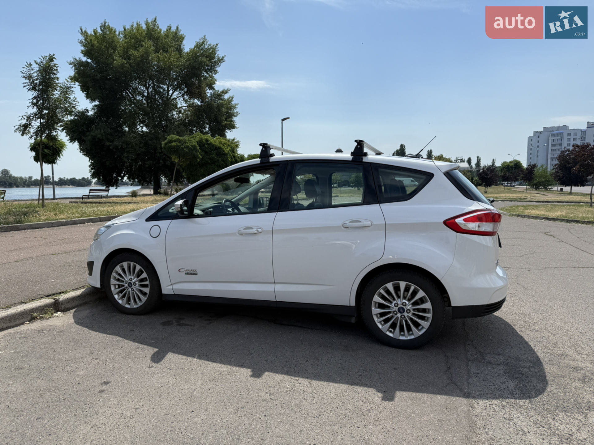 2017 Ford C-MAX - мініатюра 32