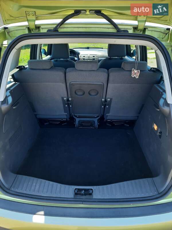 Минивэн Ford C-Max 2005 в Лозовой