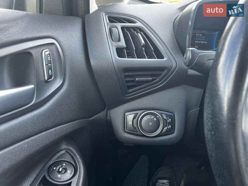 Мінівен Ford C-Max 2015 в Святопетрівське