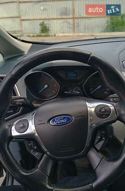 Мінівен Ford C-Max 2011 в 