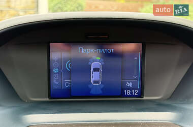 Минивэн Ford C-Max 2011 в 