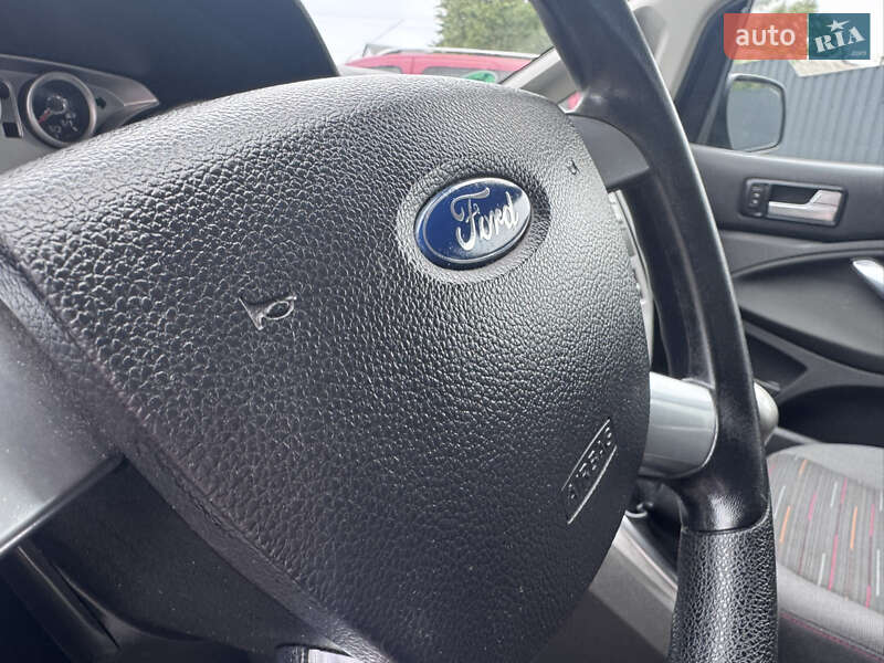 Минивэн Ford C-Max 2010 в Звенигородке