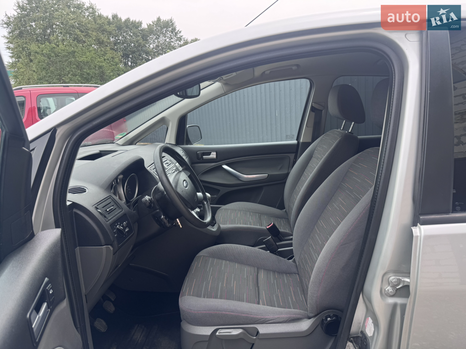 2010 Ford C-MAX - мініатюра 42