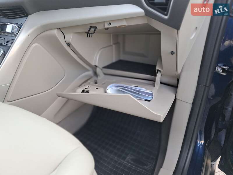 Минивэн Ford C-Max 2012 в Хмельницком